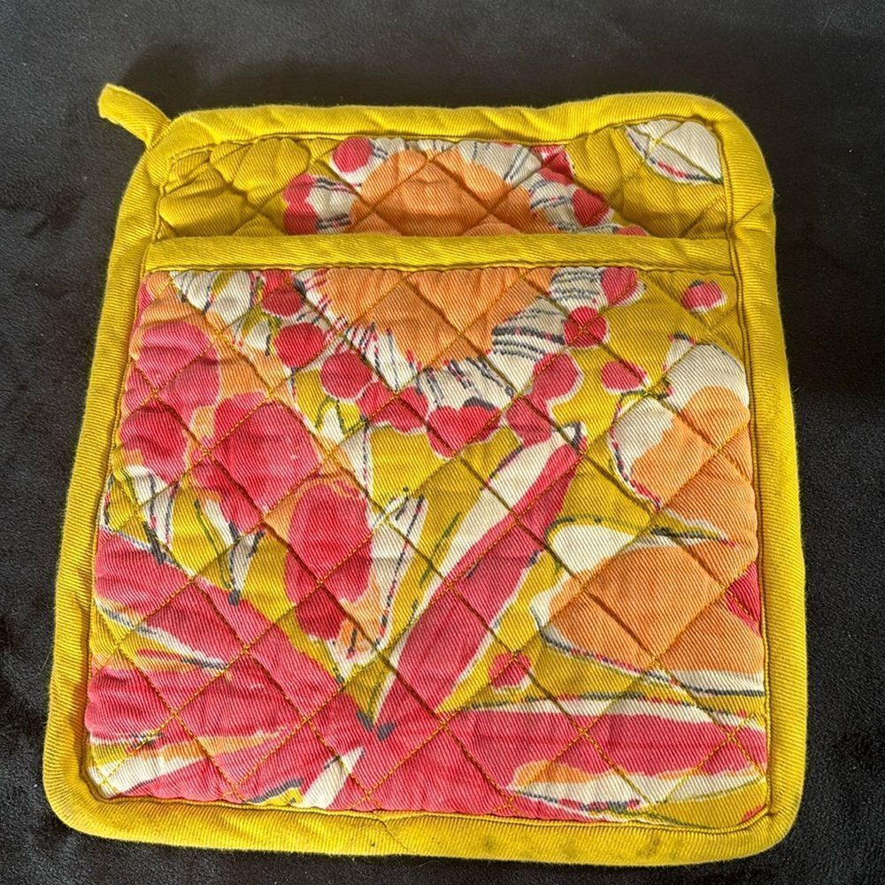 Vera neuman for Anthropologie oven mitt abstract floral